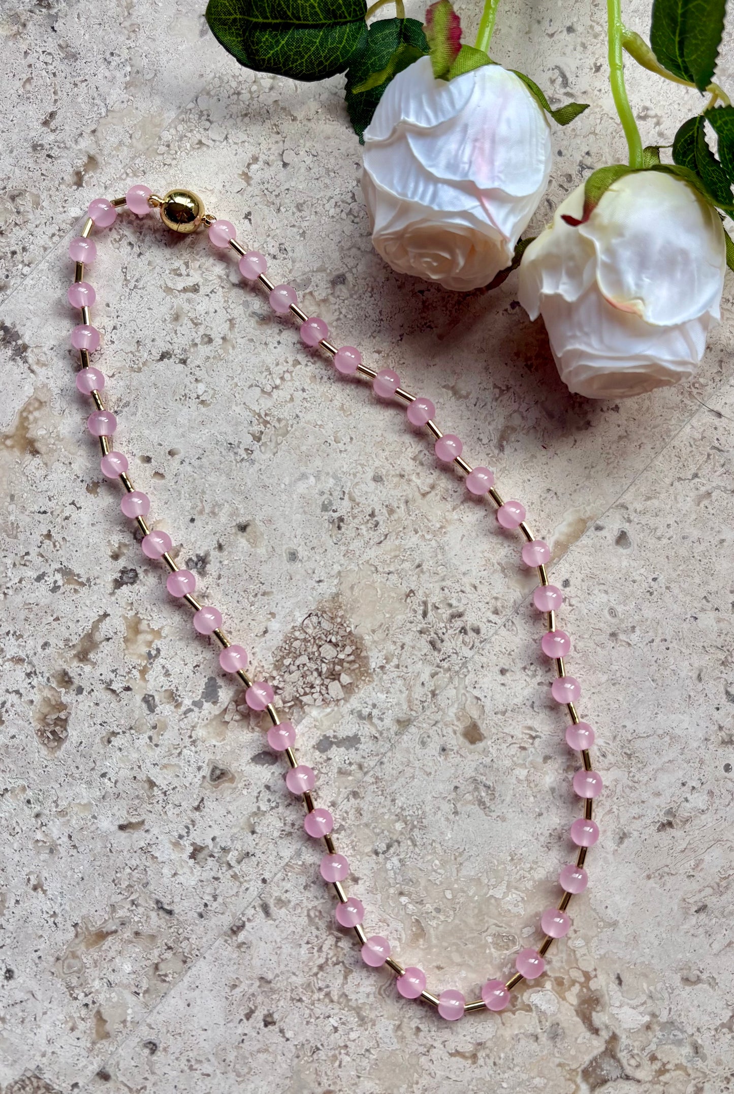 Glass Bead Magnet Short Necklace