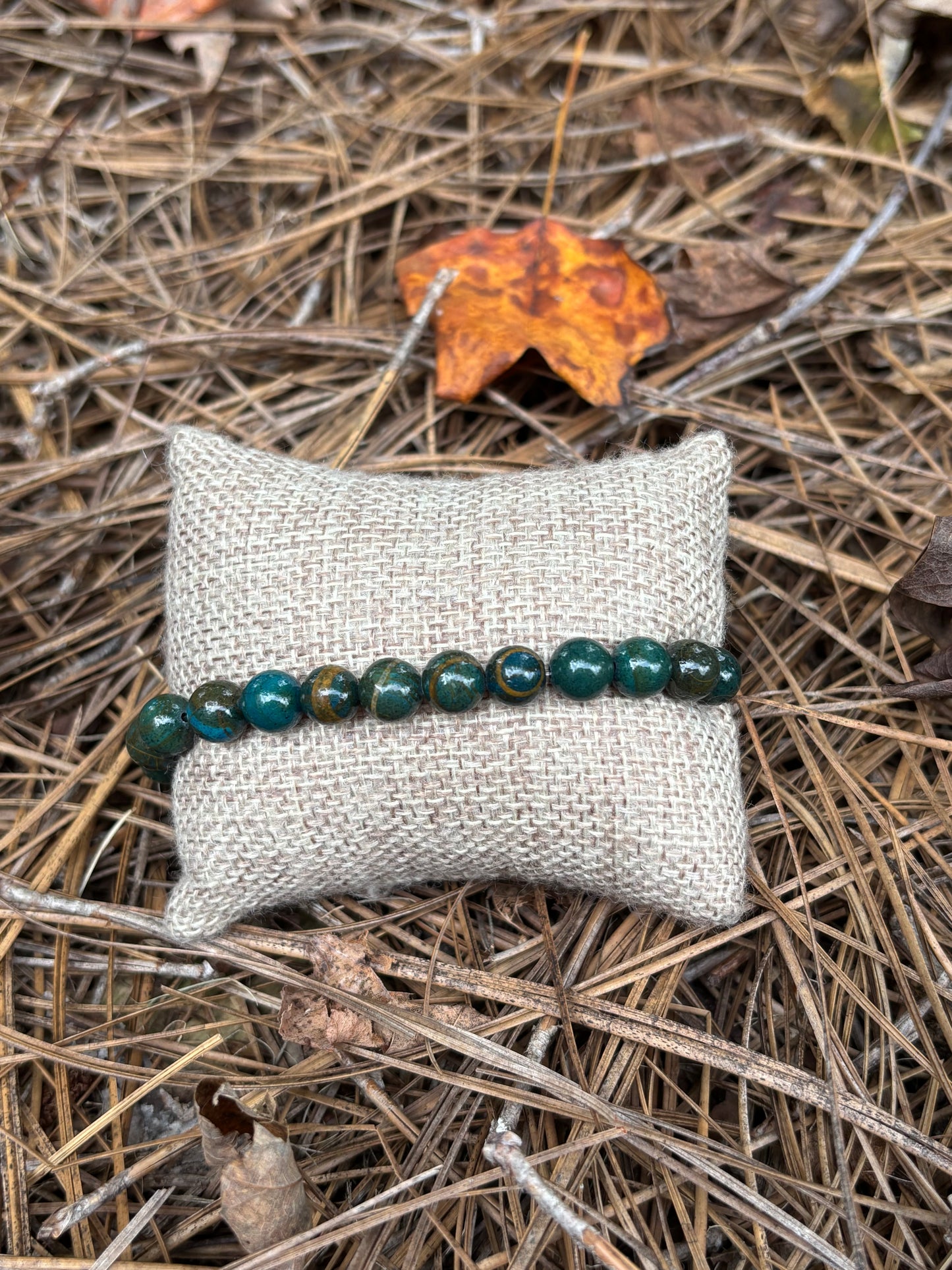 Green Stone Bead Stretch Bracelet