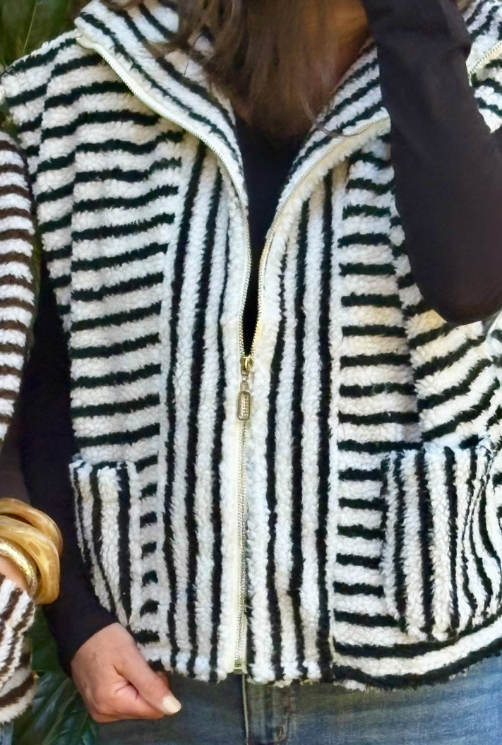 Fuzzy Plush Stripe Vest / 3 colors