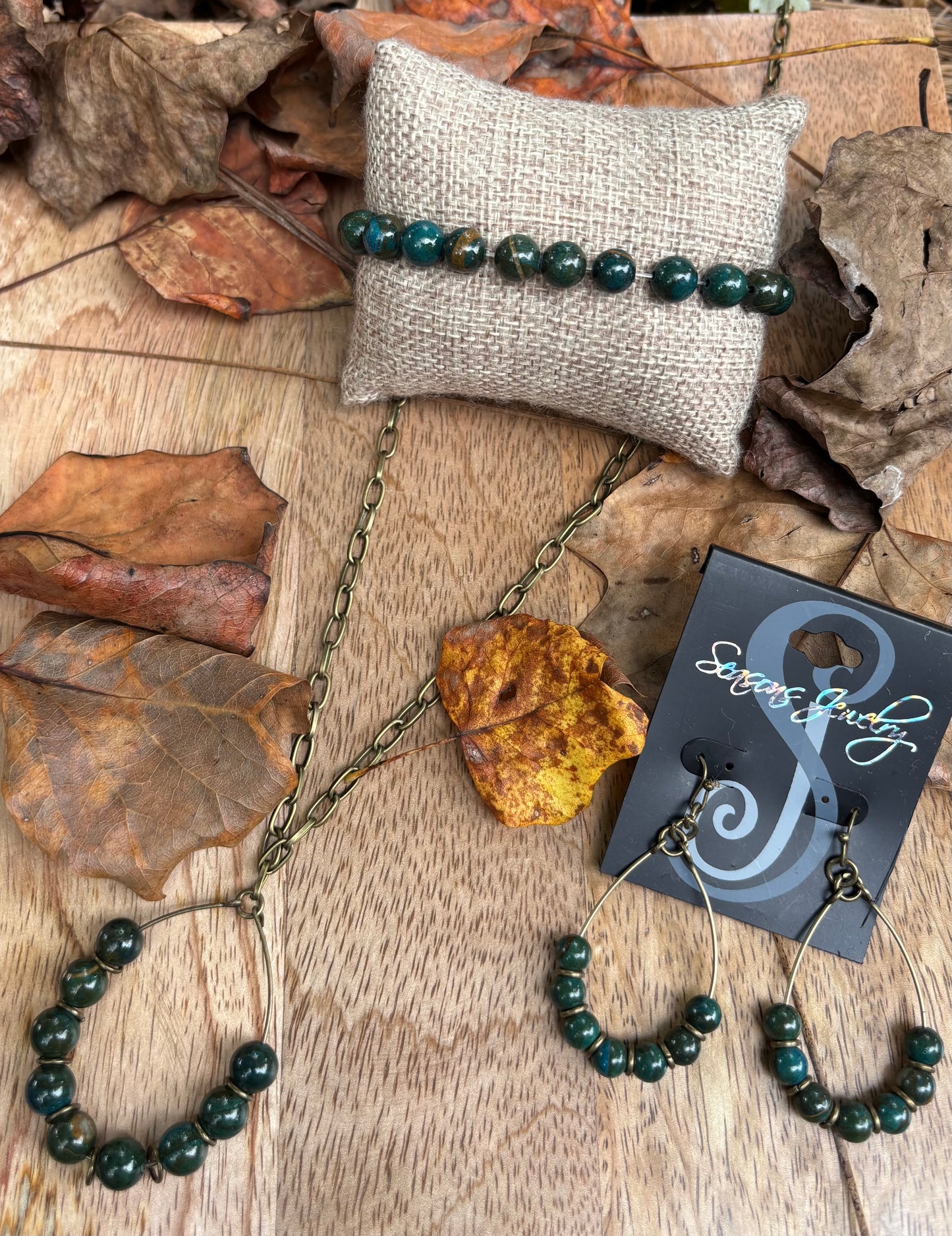 33" Beaded Green Stone Teardrop Necklace