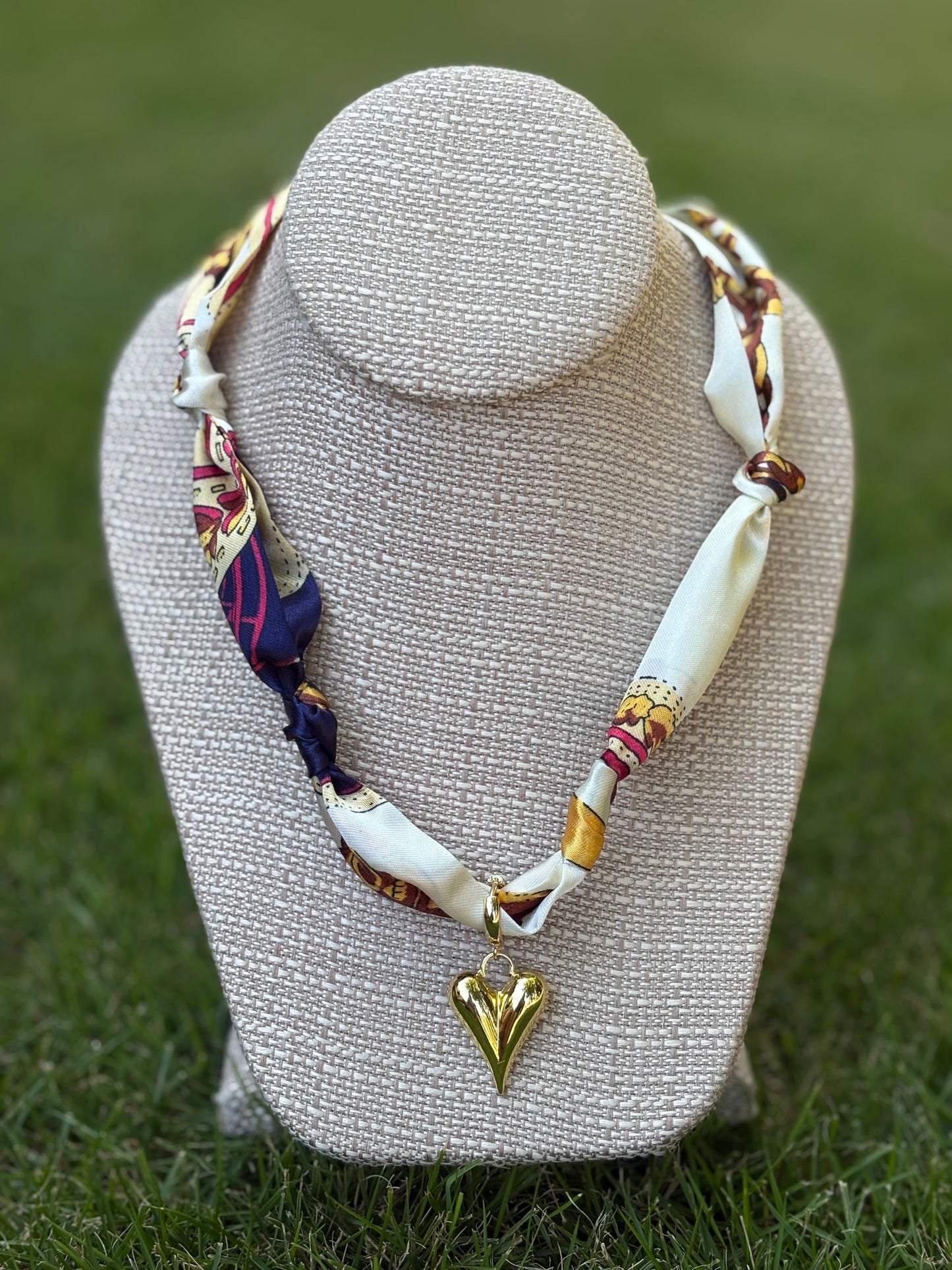 Heart Charm Fall Scarf Necklaces / 6 patterns