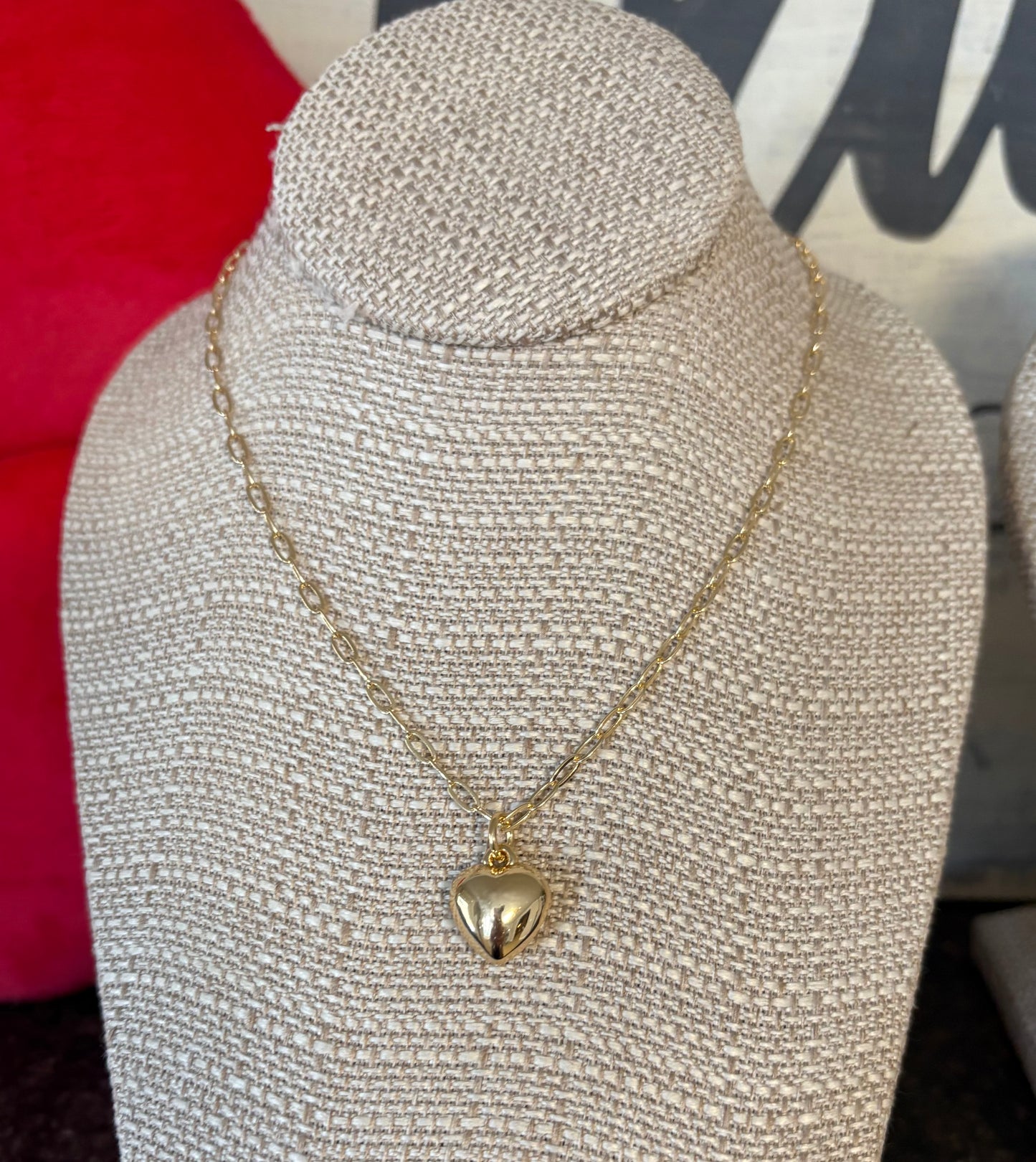 Metal Heart Chain link short Necklace / Gold or Silver