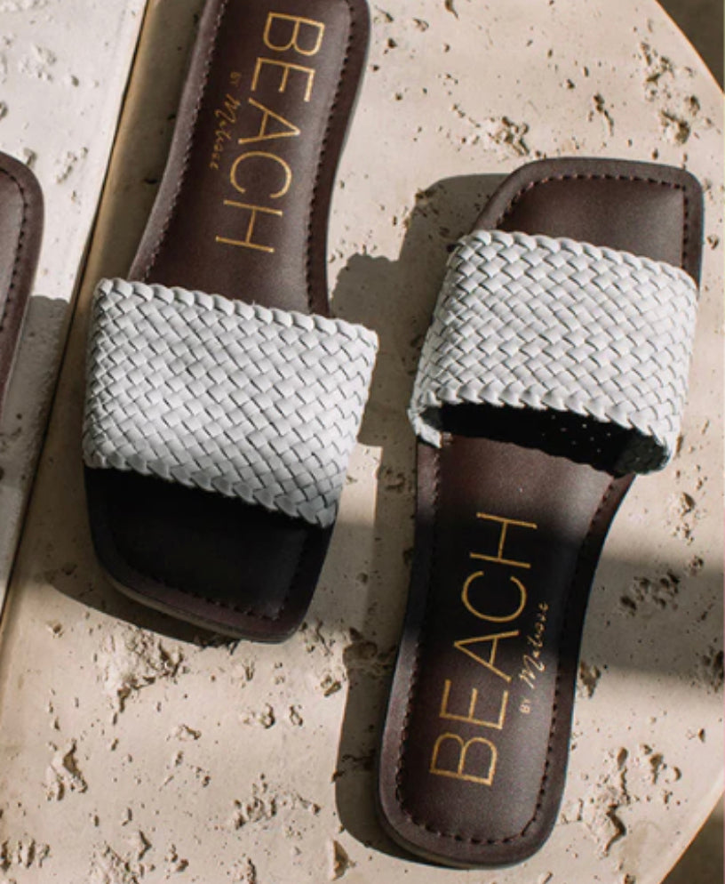 Matisse Isle White Slide Sandal