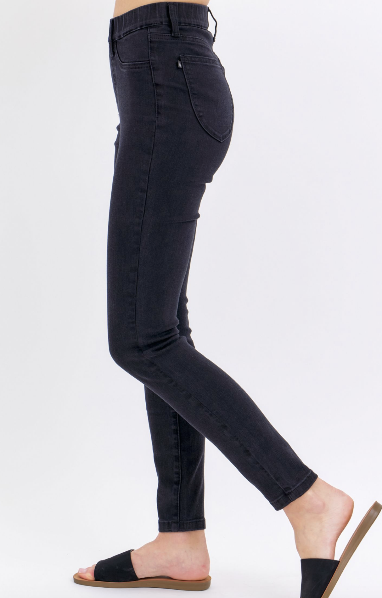 Judy Blue Pull-on Black Skinny Jean