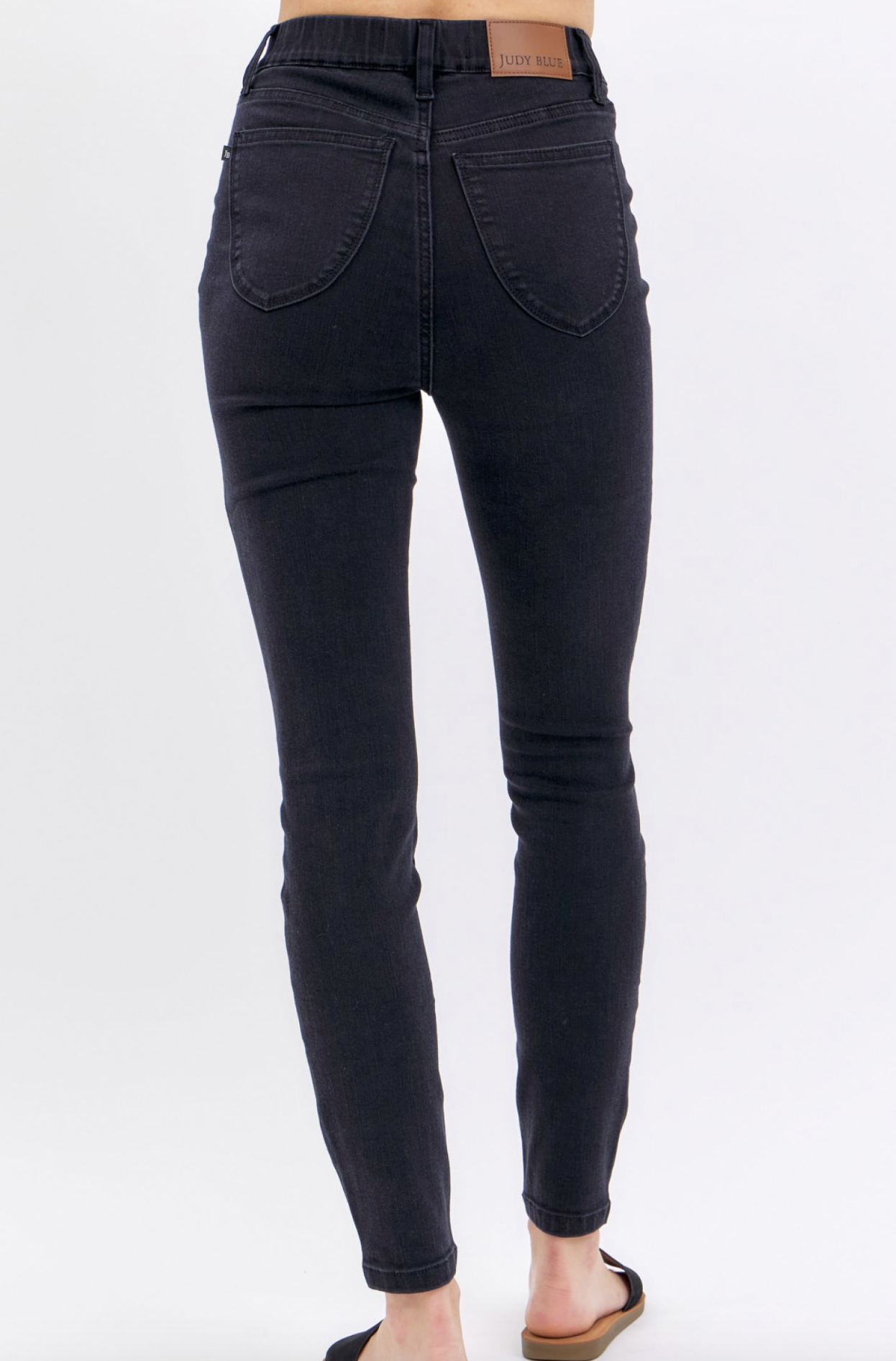 Judy Blue Pull-on Black Skinny Jean