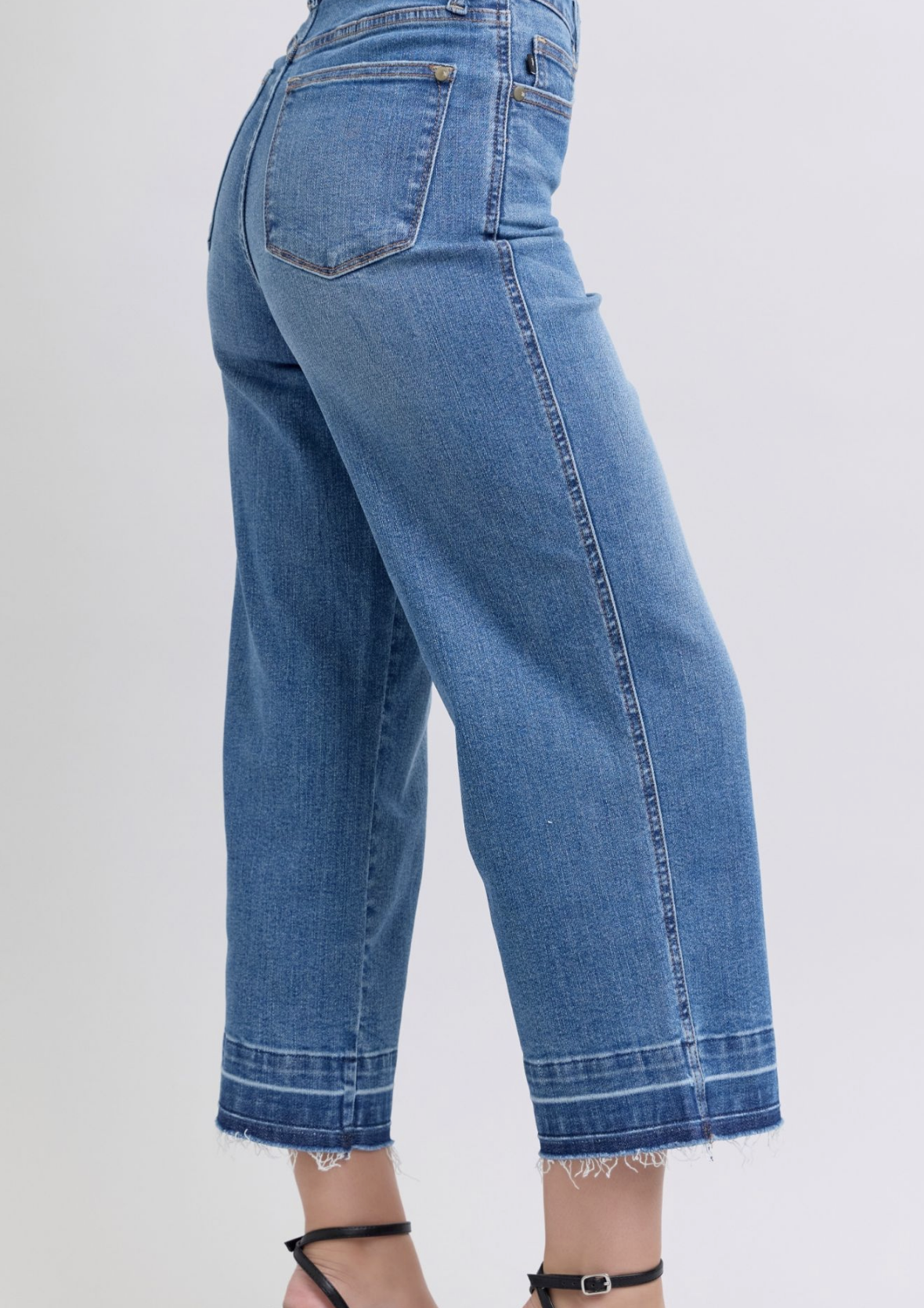 Judy Blue Tummy Control Cropped Wide Leg Jean