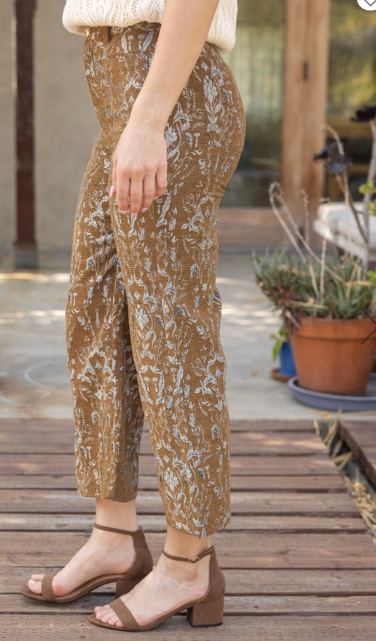 Voy Floral Jacquard Pant Set