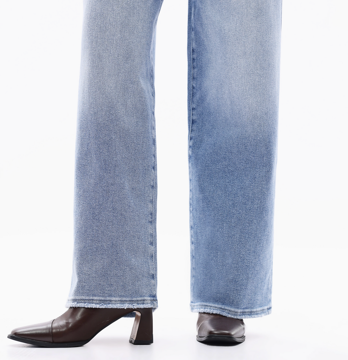 High Rise Relaxed Stretch Tapered Jeans