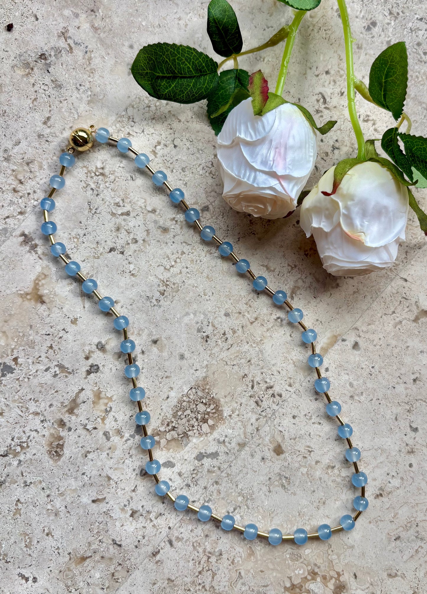 Glass Bead Magnet Short Necklace