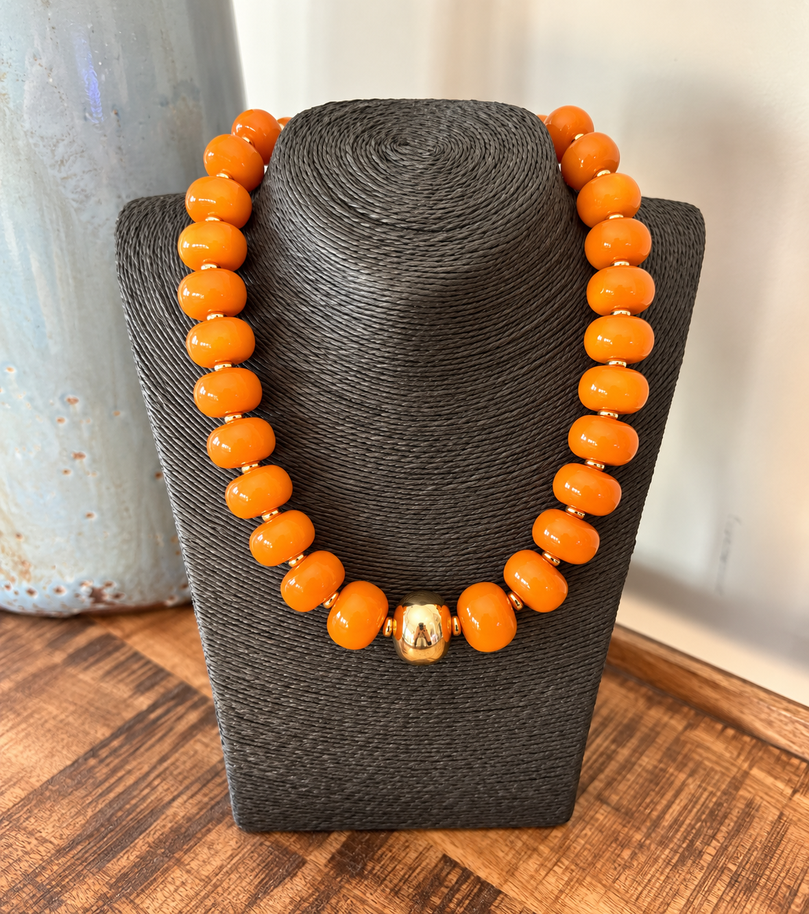 Flat Bead Resin Statement Necklace with Accent Gold Bead / 4 colors