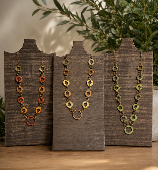 Artisan Circle Link Rafia Necklace -3 colors