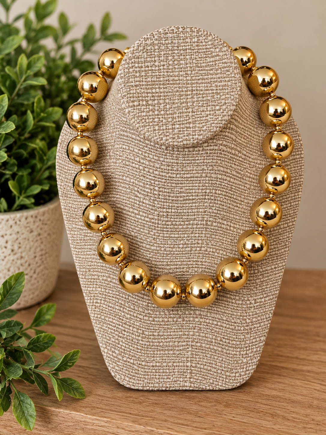 Magnetic Beaded Necklace – Gold or Silver