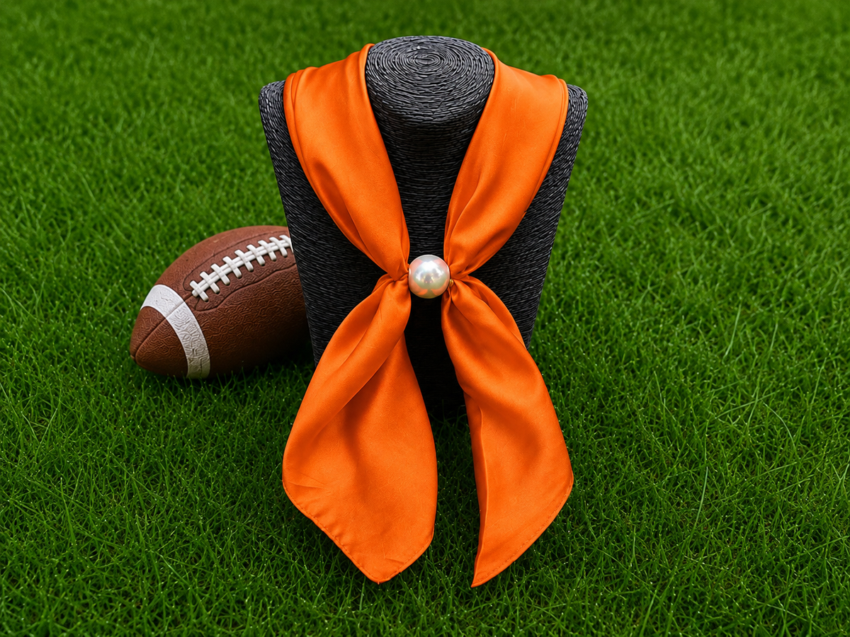 Gameday scarf necklace with magnetic pearl / 3 colors