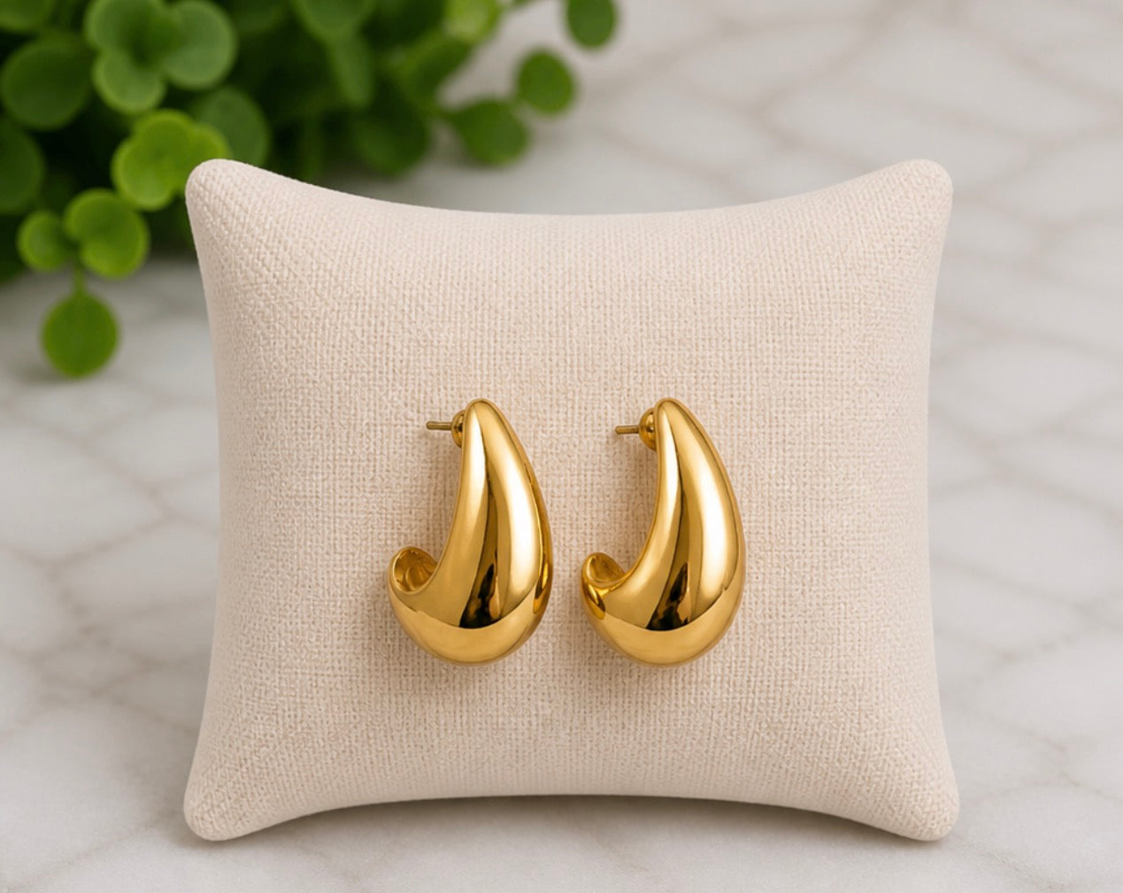 Gold or Silver Teardrop Stud Earring earring