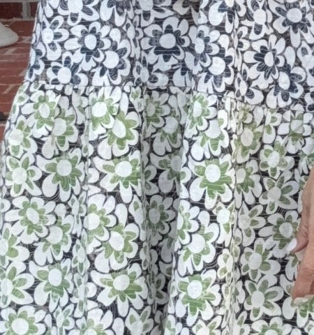 Contrasting floral embroidered tiered dress