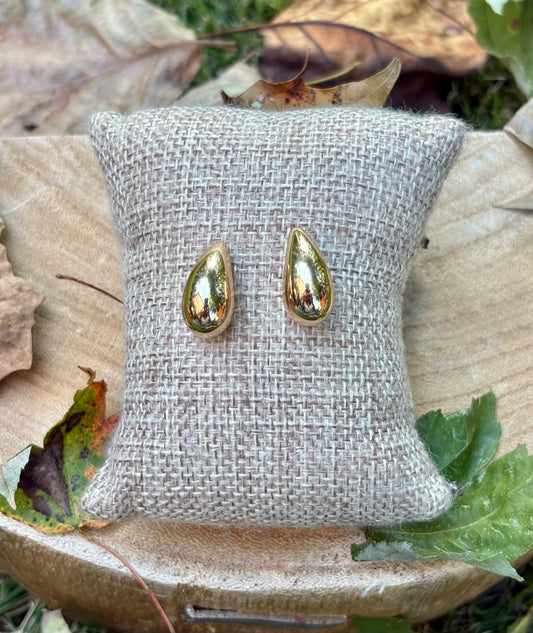 Gold Teardrop Dupe Stud Earrings