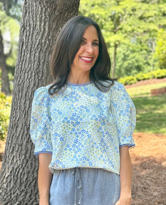 Thea Top Blue Floral Short Sleeve