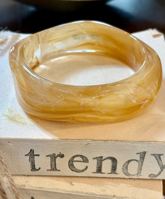 Acrylic Bangle / 2 colors