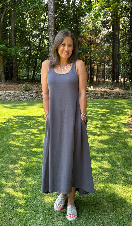 Sleeveless SCUBA fabric maxi dress