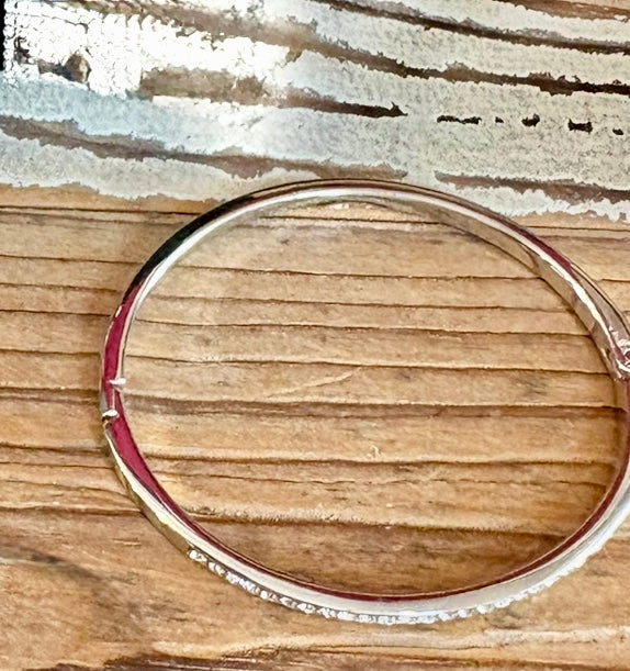 Rhinestone Inlay Bangle – Gold or Silver