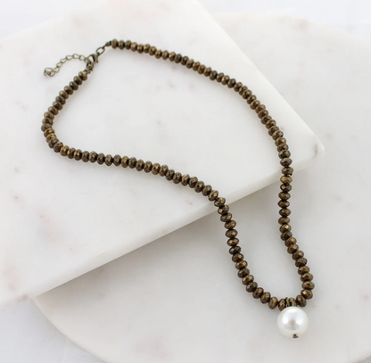 Vintage Bead Necklace with Pearl