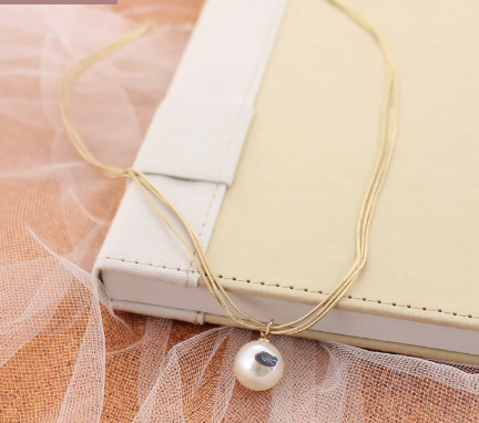 Collegiate 3 Strand Gold Necklace with Pearl Pendant Logo
