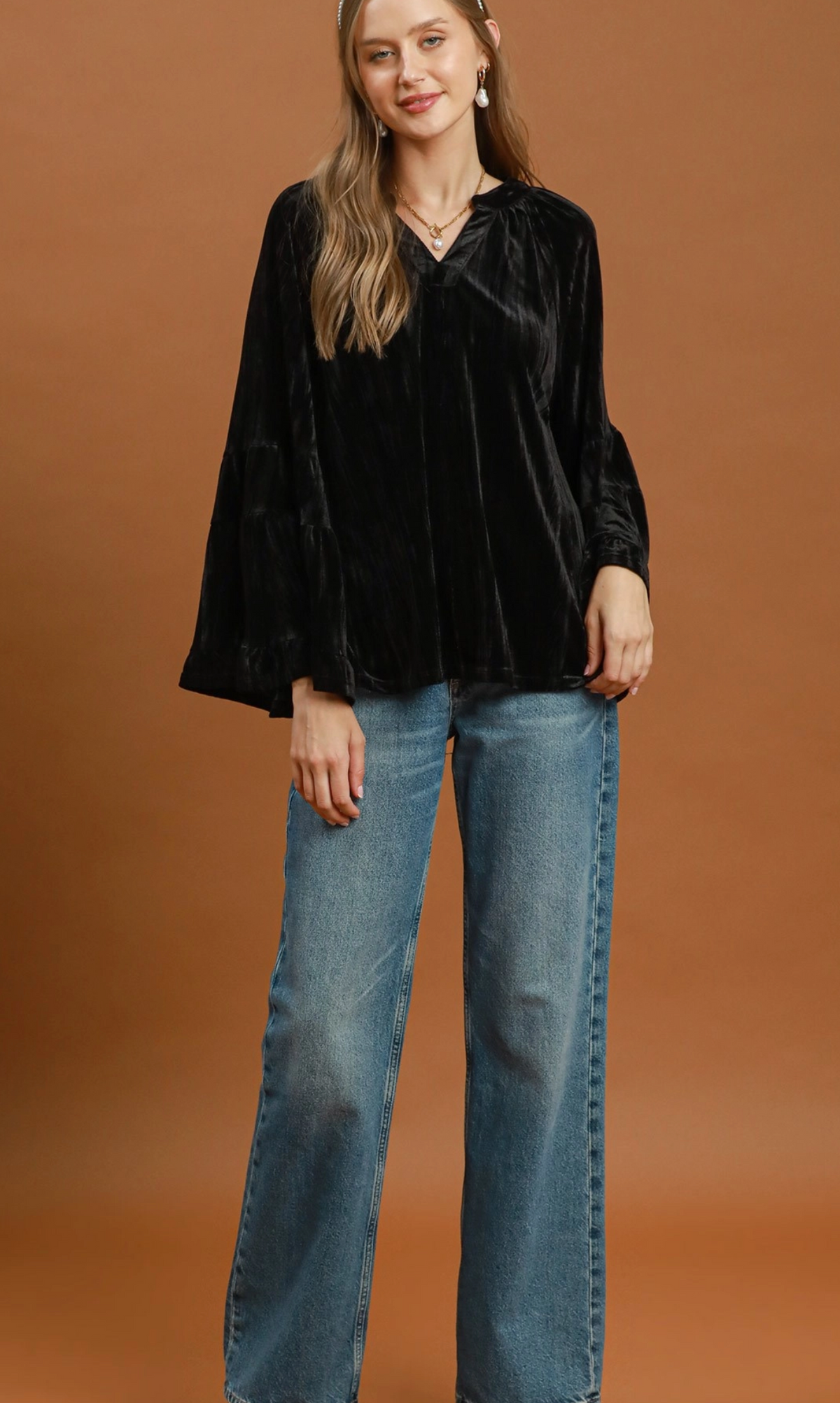 Umgee Velvet Bell Sleeve Top / 2 colors