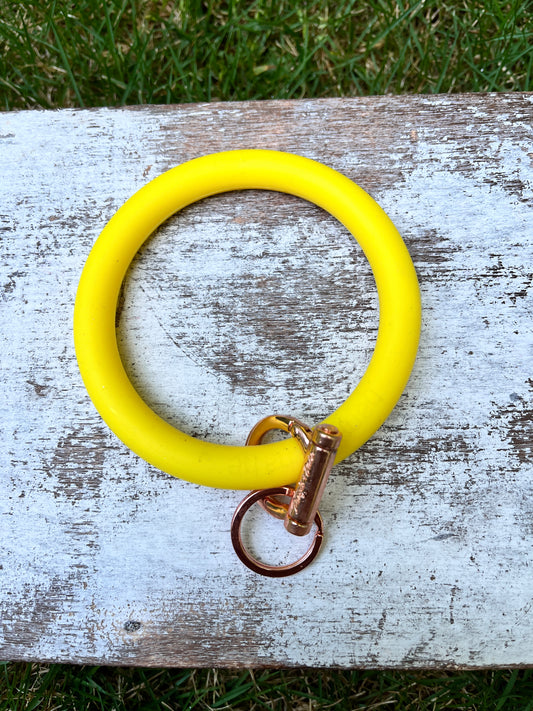 Yellow Silicone rubber keychain bracelets “The Big O”